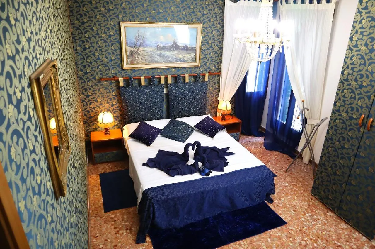 Venice Rainbow Apartment