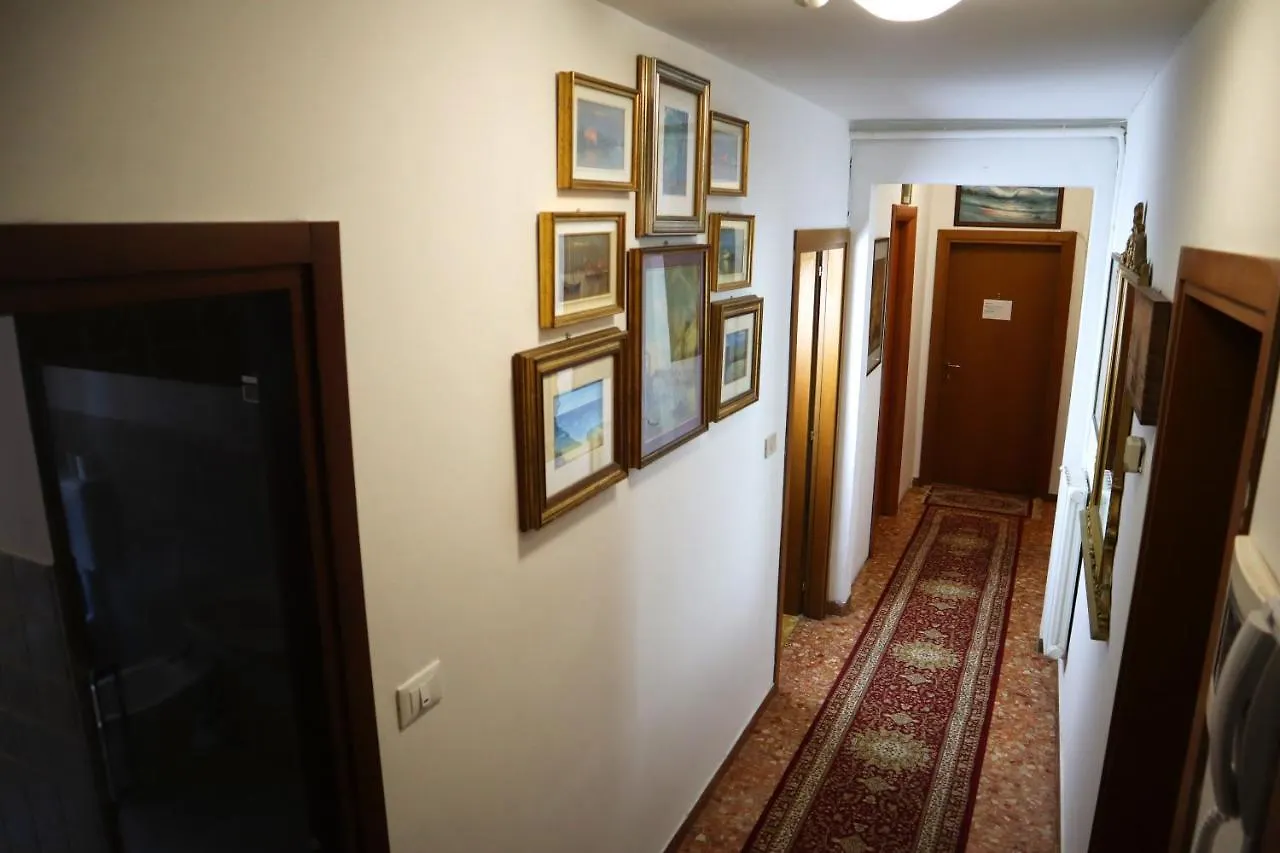 Venice Rainbow Apartment Guest house